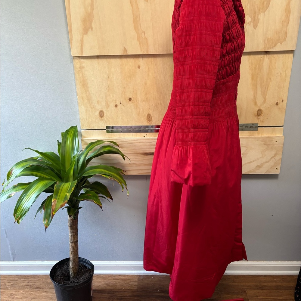 Chic Red Women's Trench Coat - Picture 2 of 8